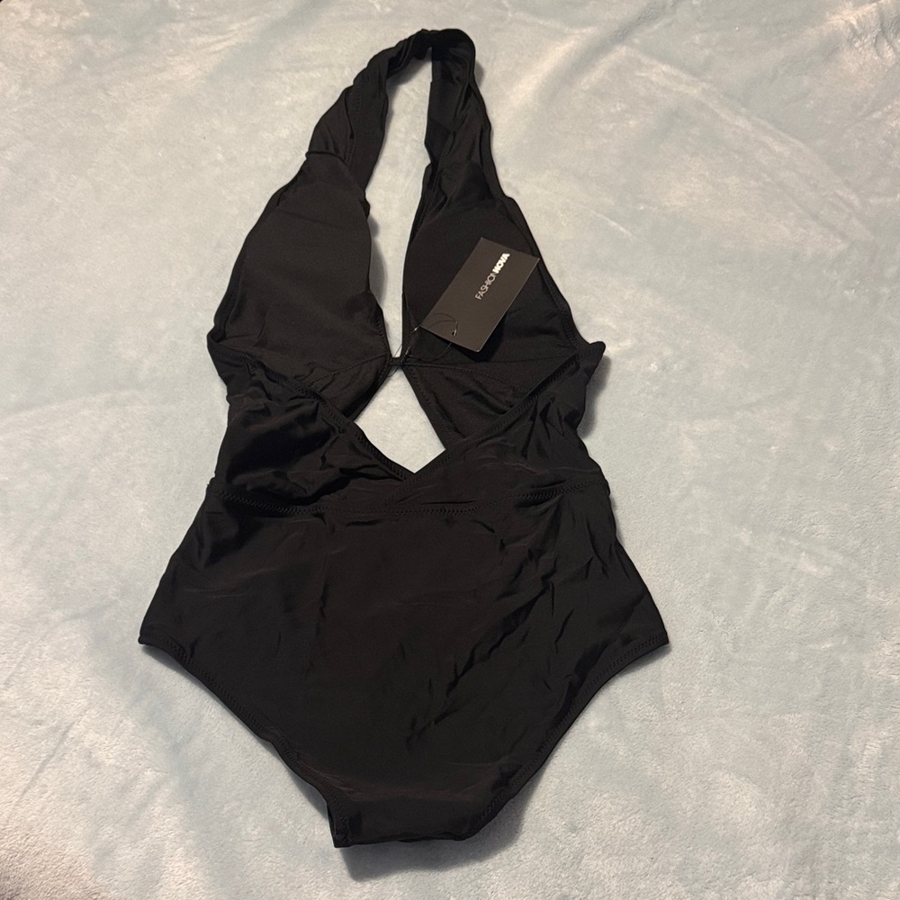 Fashion Nova Sleek Black One-Piece Swimsuit